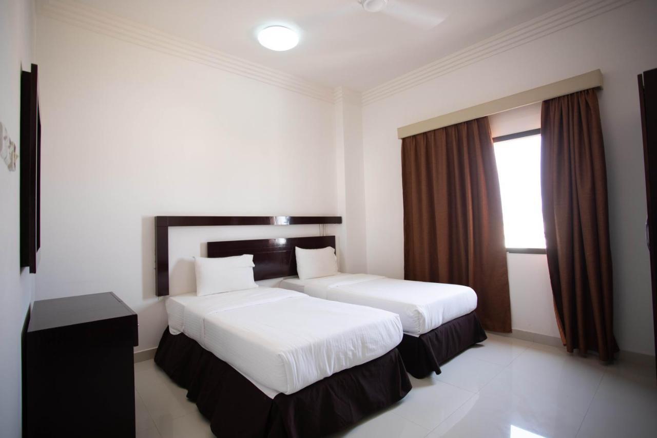 Star Emirates Furnished 3*